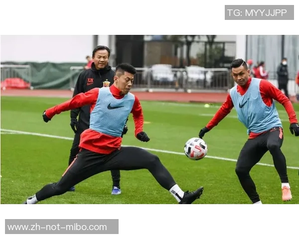 帕潘夸奖吉鲁：他不只能进球还能防卫，乃至还能客串门将